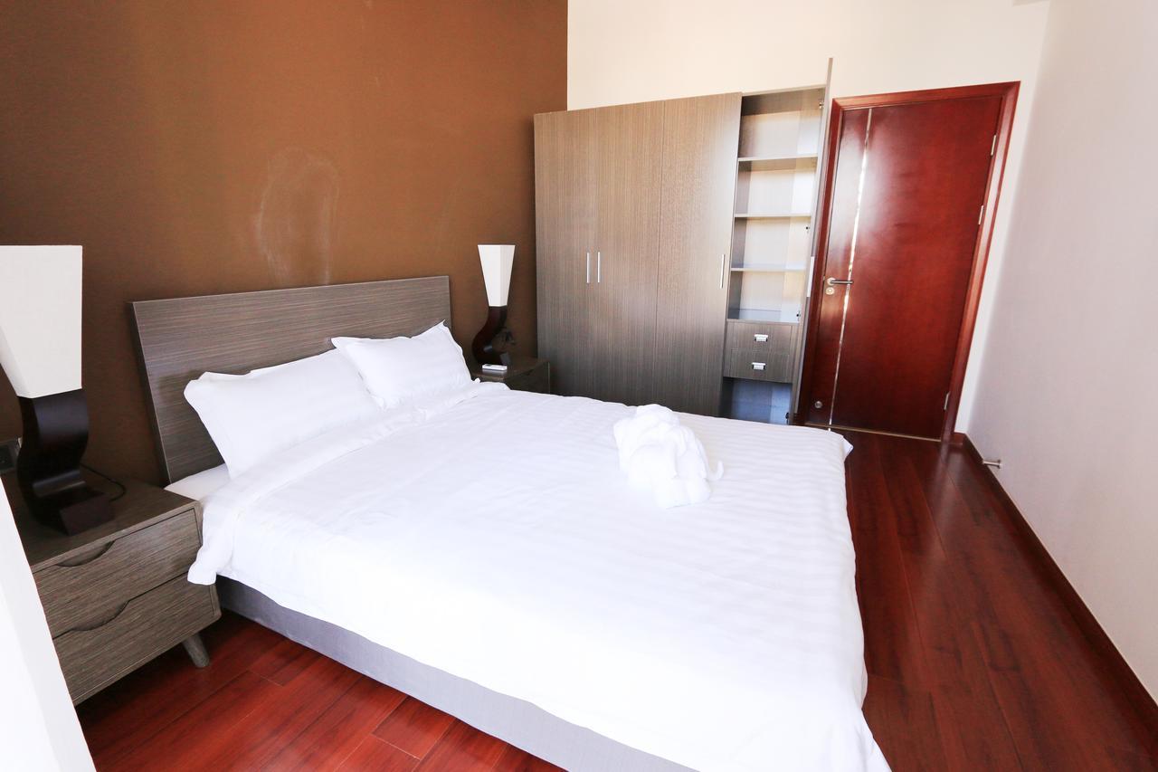 Eastland Hotel & Apartment Пном Пен Екстериор снимка