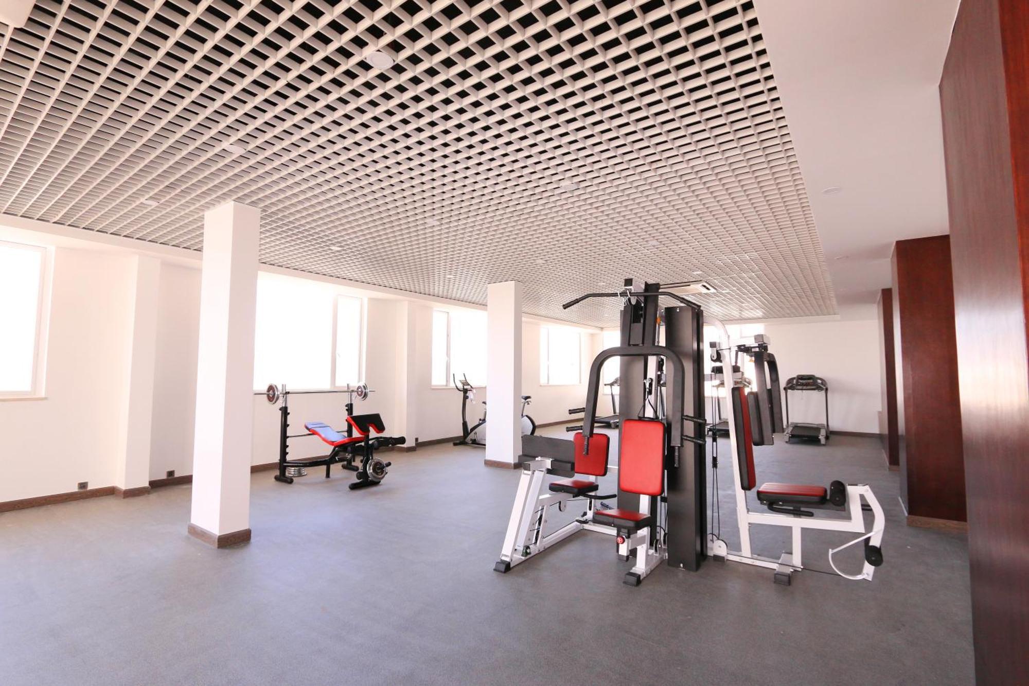 Eastland Hotel & Apartment Пном Пен Екстериор снимка