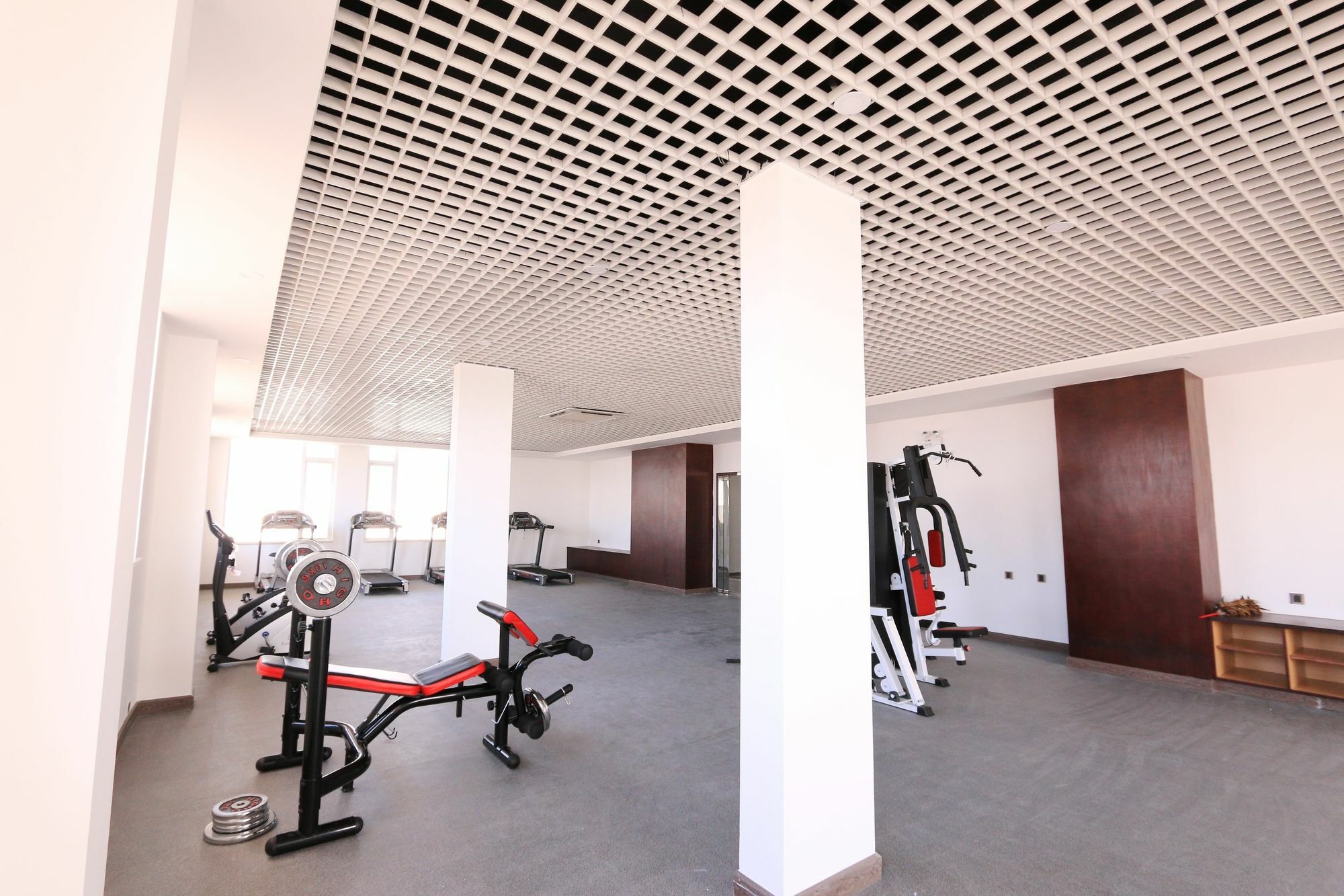 Eastland Hotel & Apartment Пном Пен Екстериор снимка