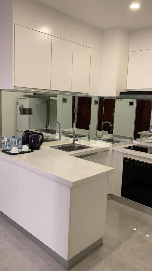 Eastland Hotel & Apartment Пном Пен Екстериор снимка