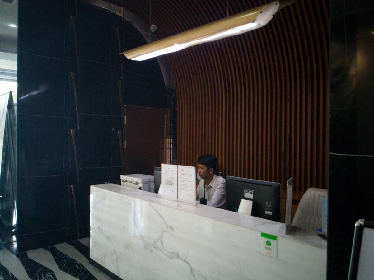 Eastland Hotel & Apartment Пном Пен Екстериор снимка