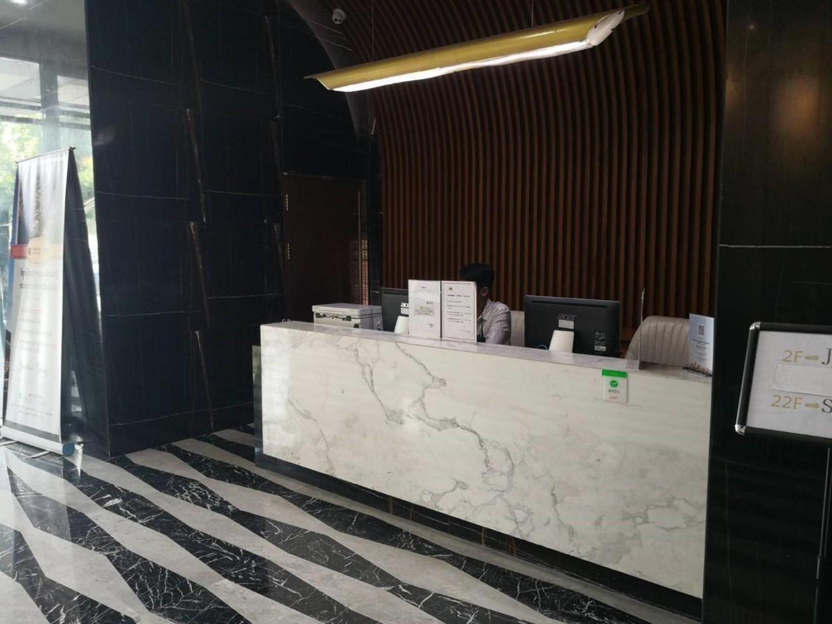 Eastland Hotel & Apartment Пном Пен Екстериор снимка