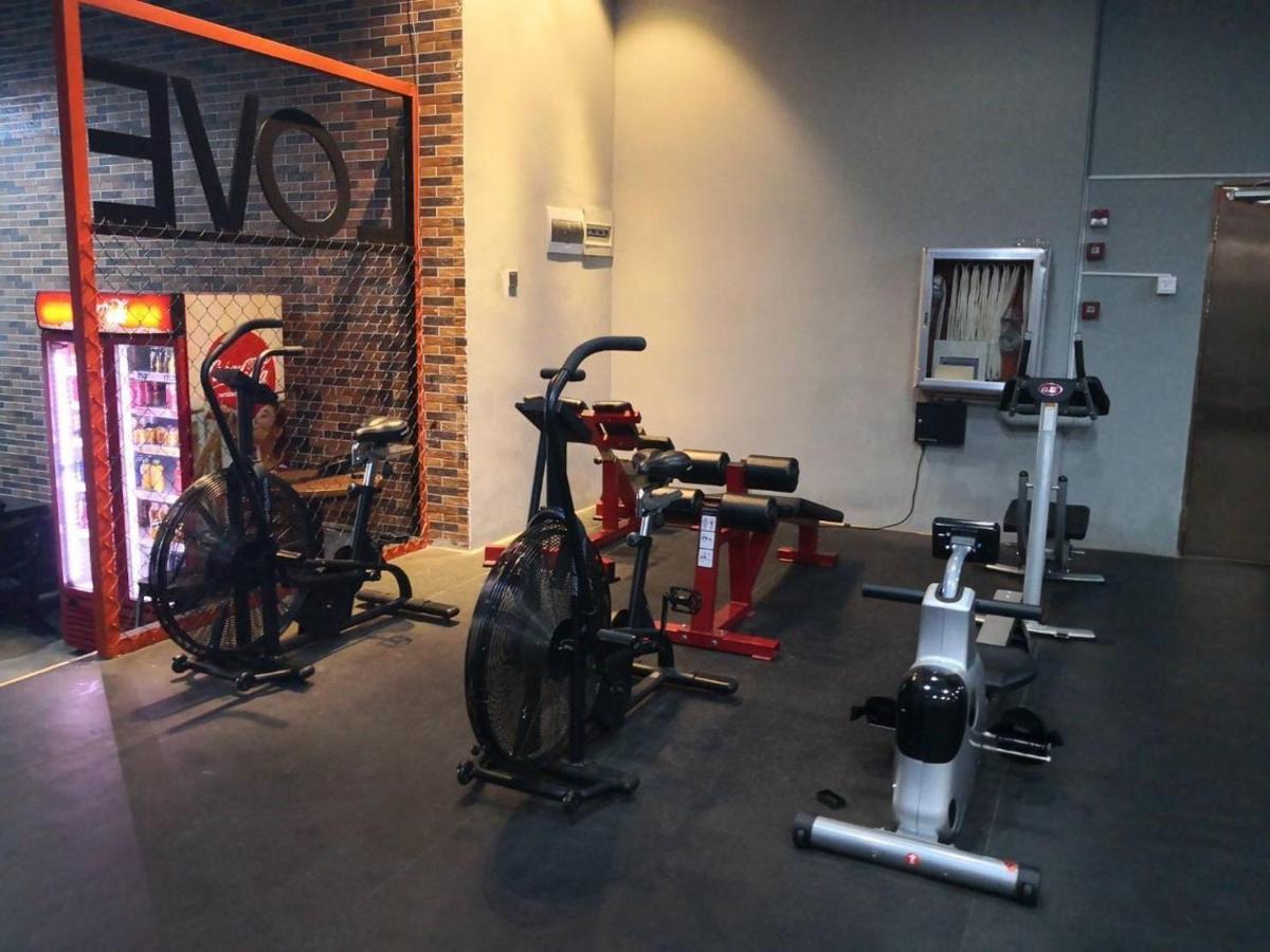 Eastland Hotel & Apartment Пном Пен Екстериор снимка